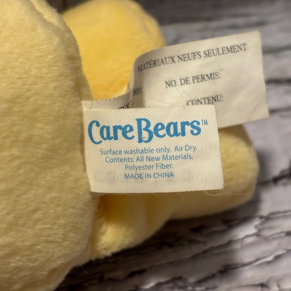 8 inch Talking Funshine Care Bear - Picture 5 of 6